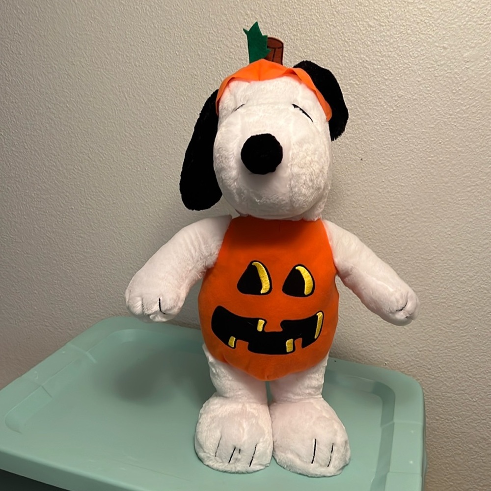 Dan Dee Peanuts Halloween Snoopy 21”